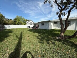 17860 SW 112th Ct in Miami, FL - Building Photo - Building Photo