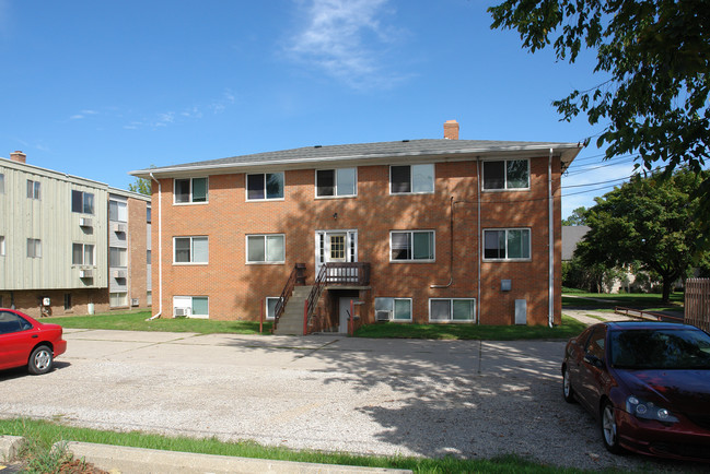 4208 Alpha St in Lansing, MI - Building Photo - Building Photo