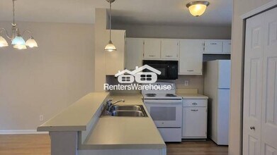 101 Sussex Ave in Mcdonough, GA - Building Photo - Building Photo