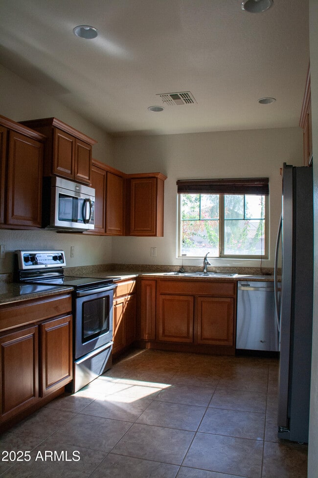 2138 Scully Dr in Phoenix, AZ - Building Photo - Building Photo