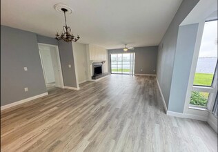 4113 Fairview Vista Point, Unit 212 in Orlando, FL - Building Photo - Building Photo