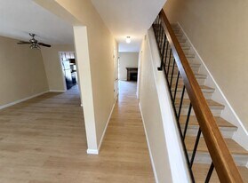 1662 Parkside Dr in Walnut Creek, CA - Building Photo