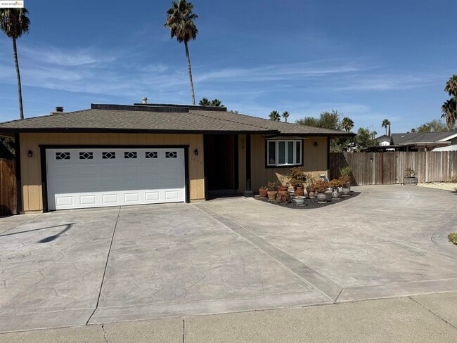 property at 1370 Willow Lake Rd