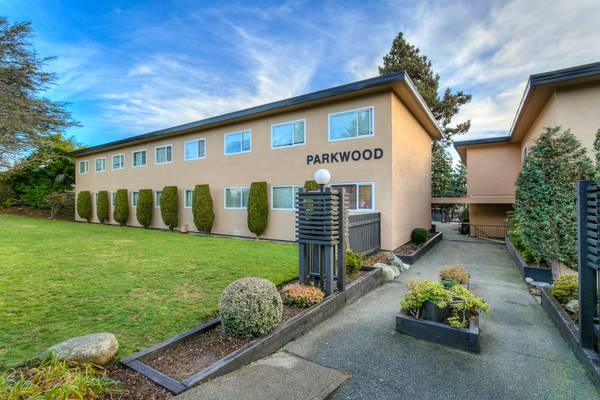 Parkwood Gardens Apartments II in Burnaby, BC - Building Photo