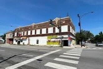 6858 S Halsted St in Chicago, IL - Building Photo - Building Photo