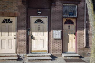 402 Berry St in Brooklyn, NY - Foto de edificio - Building Photo