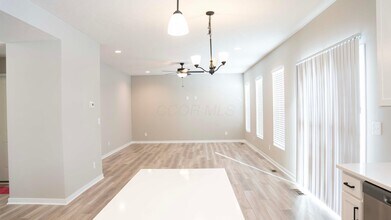 1717 Longhill Dr in Delaware, OH - Building Photo - Building Photo