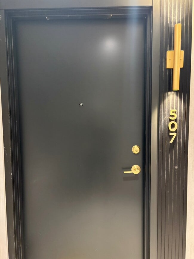 property at 5 Lakeview Av