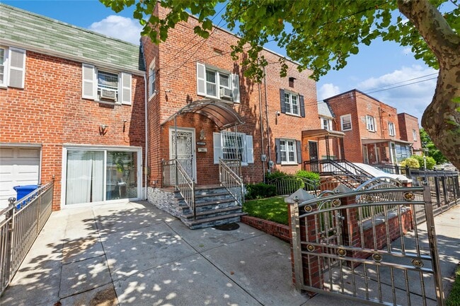 property at 165-35 144th Terrace