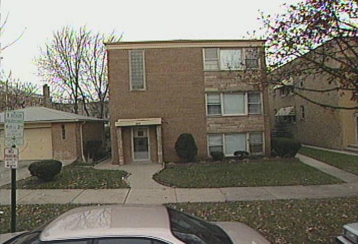 4850 Wright Ter in Skokie, IL - Building Photo