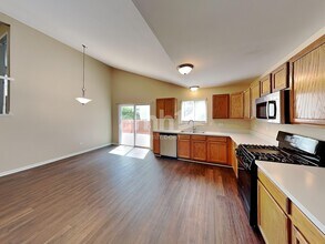 816 Shorewood Dr in Shorewood, IL - Building Photo - Building Photo