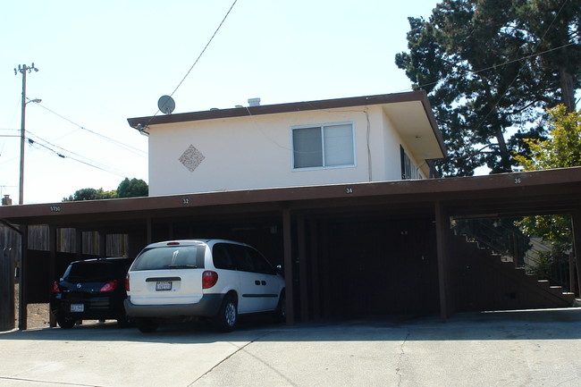 5730 Bayview Ave in Richmond, CA - Building Photo - Building Photo