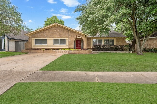 property at 15911 Mill Point Dr