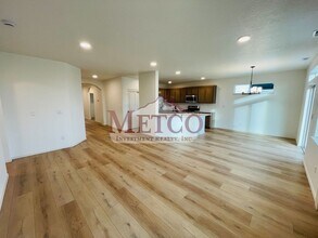 5247 Cedar View Dr in Springfield, OR - Building Photo - Building Photo