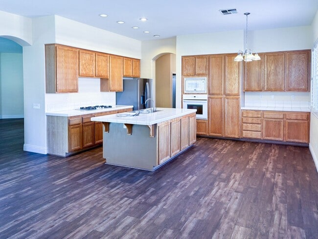 42748 Mountain Shadow Rd in Murrieta, CA - Building Photo - Building Photo
