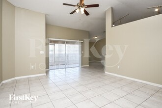 819 Summer Glen Dr in Winter Haven, FL - Foto de edificio - Building Photo