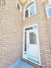 61 Chartway Blvd in Toronto, ON - Building Photo - Building Photo