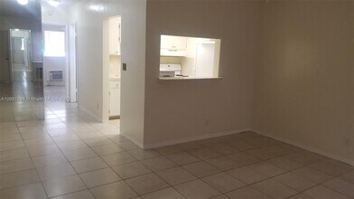 2838 Madison St, Unit 28 in Hollywood, FL - Building Photo - Building Photo