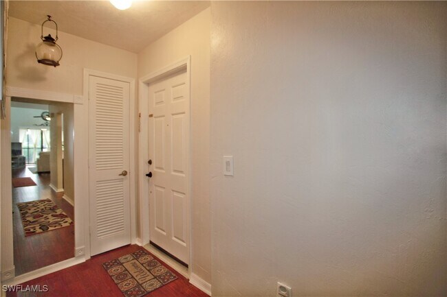 9871 Citadel Ln