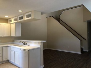 733 Sunseeker Dr in Wilmington, NC - Building Photo - Building Photo