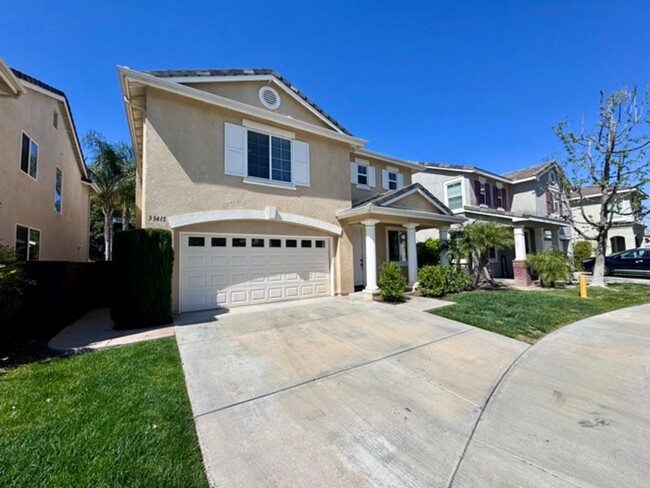 33415 Decada St in Temecula, CA - Foto de edificio - Building Photo