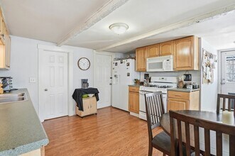 10 Franklin St in Medway, MA - Building Photo - Building Photo