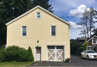 22 Jackson St, Unit 2 Bedroom in Saratoga Springs, NY - Foto de edificio - Building Photo