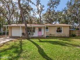 354 Fir St in Ormond Beach, FL - Building Photo