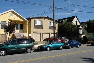 542 Baden Ave in South San Francisco, CA - Foto de edificio - Building Photo