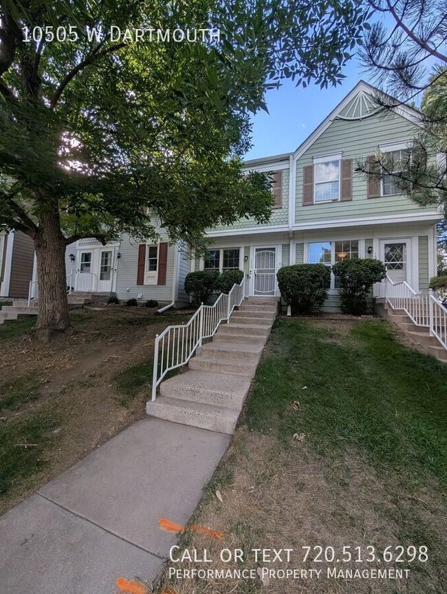 10505 W Dartmouth Ave in Lakewood, CO - Foto de edificio - Building Photo