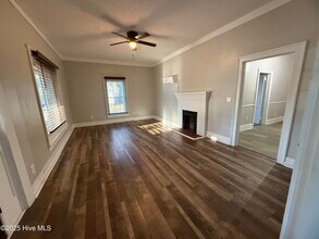 210 Paris Ave in Greenville, NC - Building Photo - Building Photo
