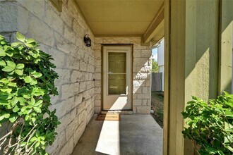 17127 Ardisia Dr in Pflugerville, TX - Building Photo - Building Photo