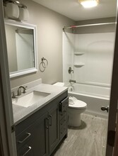 517 McKinstry Ave in Chicopee, MA - Building Photo - Building Photo