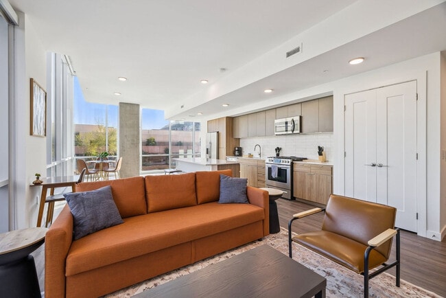 222 E Jefferson St in Phoenix, AZ - Foto de edificio - Building Photo