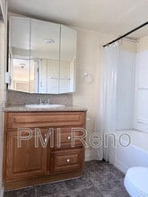 1950 A St in Sparks, NV - Building Photo - Building Photo