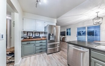 8004 W Spanish Peak in Littleton, CO - Building Photo - Building Photo
