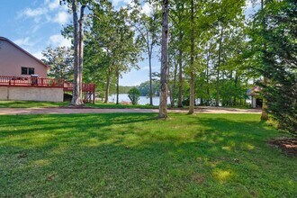 123 Lakeview Dr in Crossville, TN - Building Photo - Building Photo