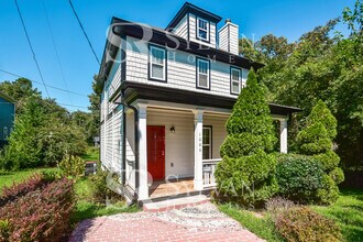 1006 Hightower Rd NW in Atlanta, GA - Building Photo - Building Photo