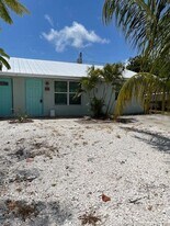 8352 SE Sunset St in Hobe Sound, FL - Building Photo