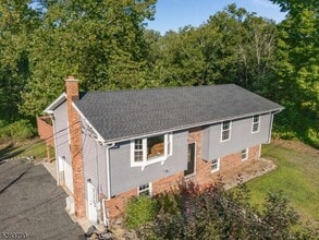 13 Susquehanna Ln in Knowlton Township, NJ - Building Photo - Building Photo