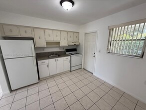 6600 SW 84th St in Miami, FL - Building Photo - Building Photo