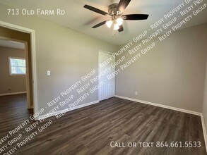 713 Old Farm Rd in Moore, SC - Building Photo - Building Photo