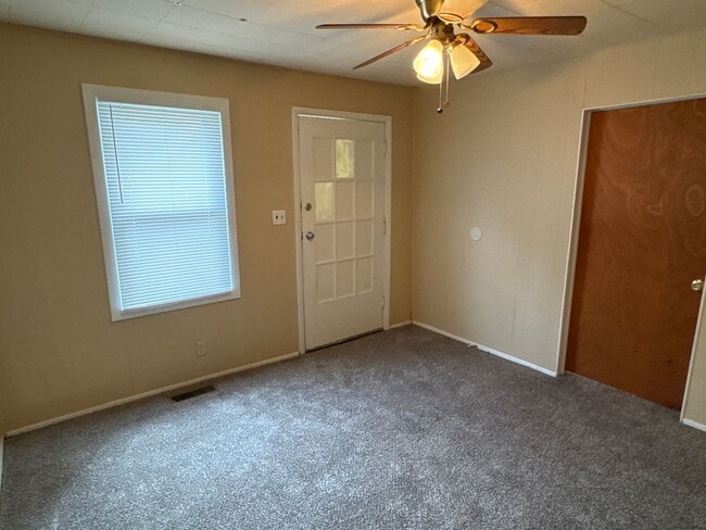 729 S Newton Ave in Springfield, MO - Building Photo - Building Photo