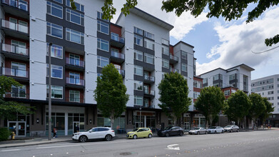 Veloce in Redmond, WA - Foto de edificio - Building Photo