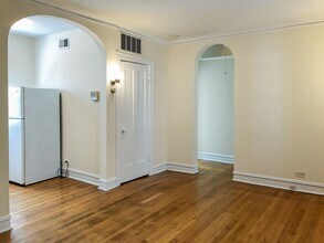 3620 N Marshfield Ave, Unit 1B in Chicago, IL - Building Photo - Building Photo