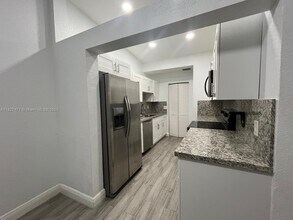 1710 NW 92nd Ave in Pembroke Pines, FL - Building Photo - Building Photo