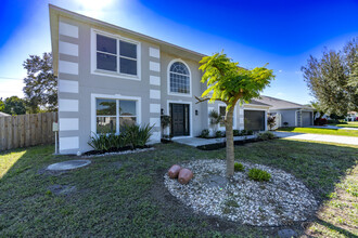 2056 SW Grant Ave in Port St. Lucie, FL - Building Photo - Building Photo