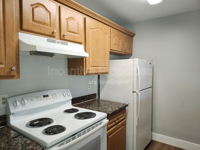 4720 Walden Cir in Orlando, FL - Building Photo - Building Photo