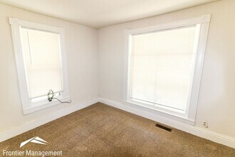 926 Colorado St in Manhattan, KS - Building Photo - Building Photo