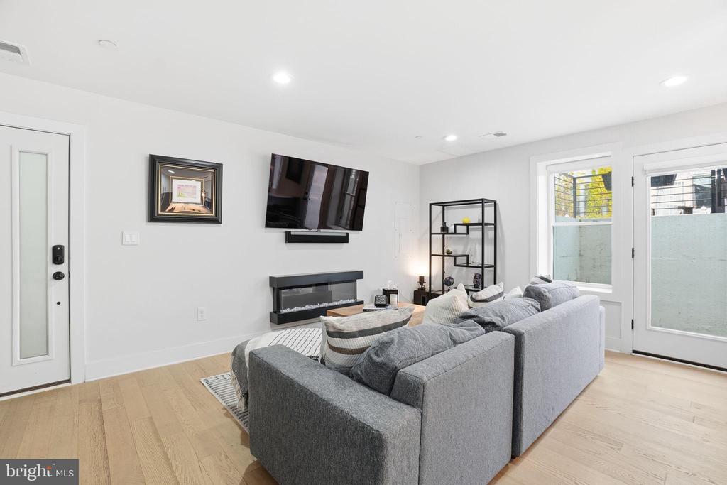 616 Quebec Place NW in Washington, DC - Building Photo